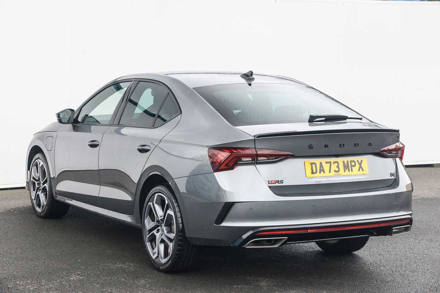 SKODA Octavia vRS Hatch 1.4 TSI (245ps) vRS iV DSG