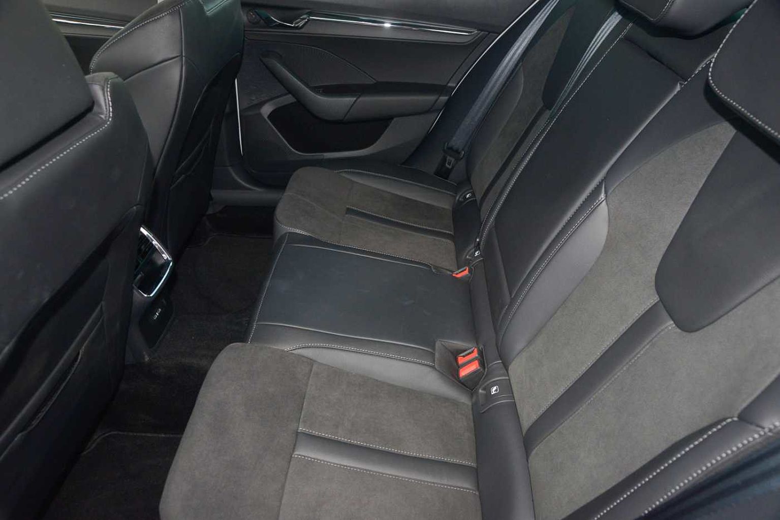 SKODA Octavia Hatchback 2.0TDI (150ps) SE L SCR DSG