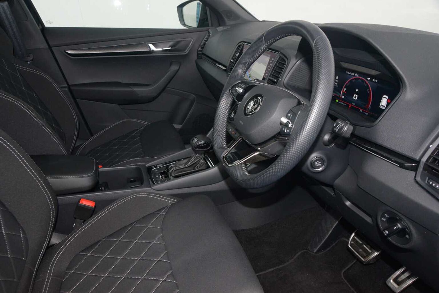 SKODA Karoq SUV 1.5 TSI (150ps) SportLine ACT