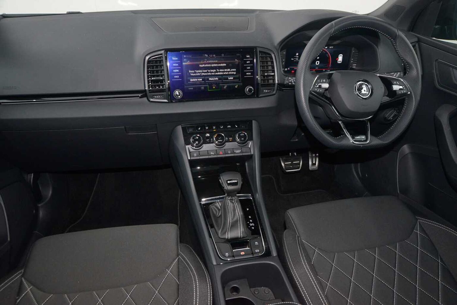 SKODA Karoq SUV 1.5 TSI (150ps) SportLine ACT