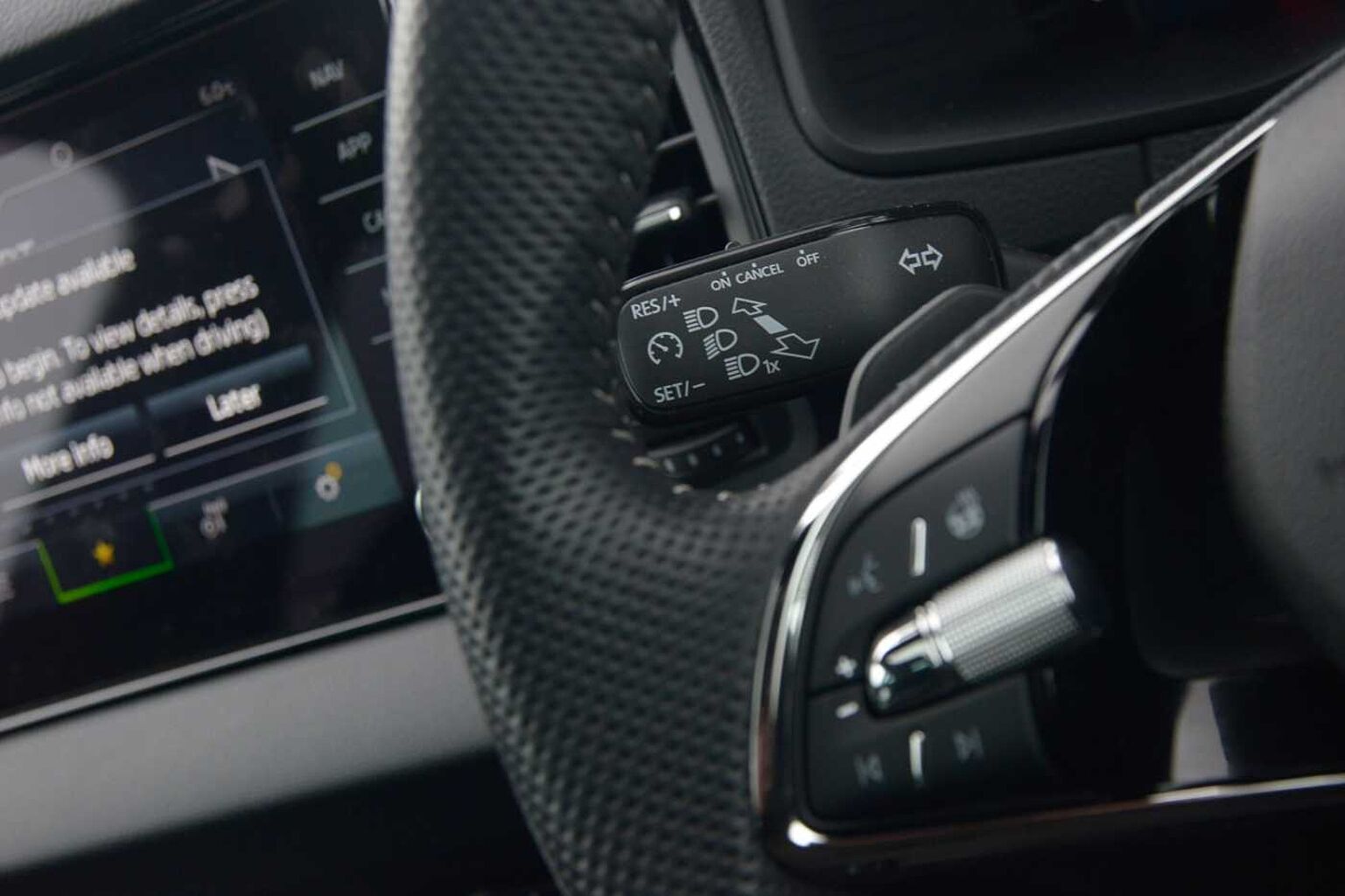 SKODA Karoq SUV 1.5 TSI (150ps) SportLine ACT