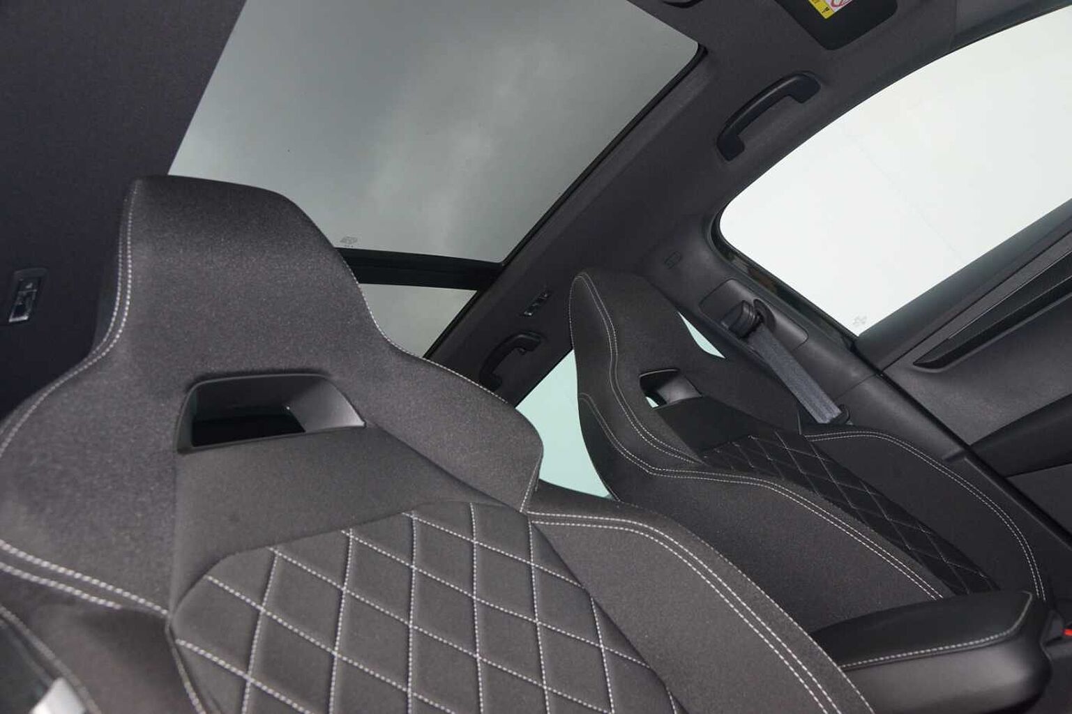 SKODA Karoq SUV 1.5 TSI (150ps) SportLine ACT