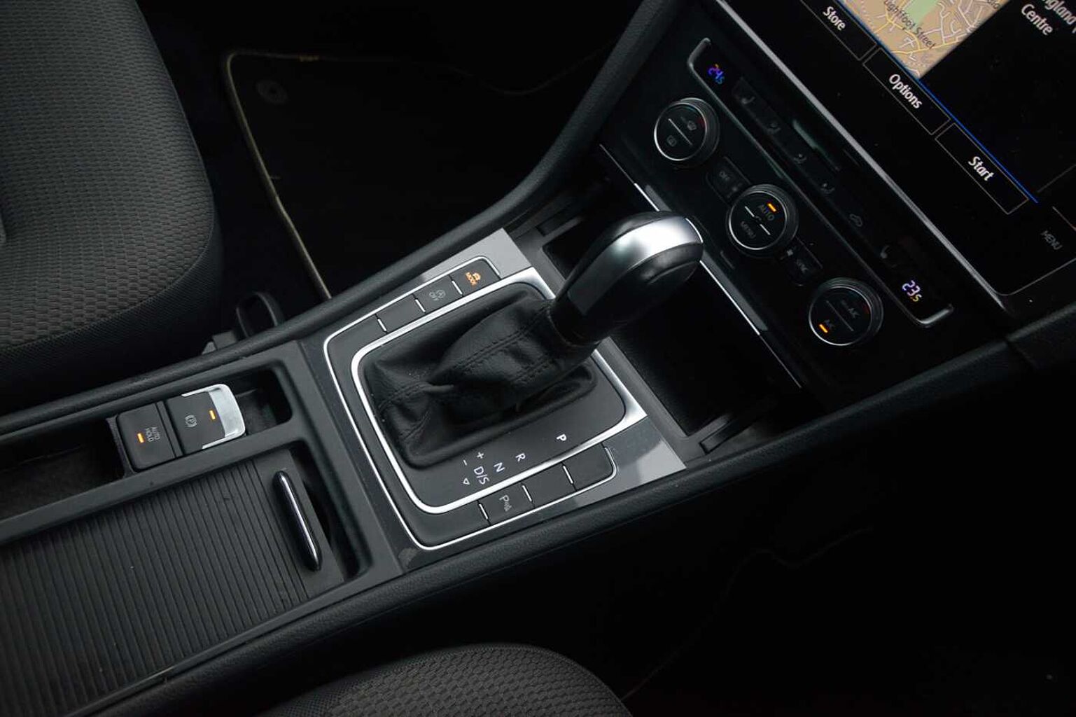 Volkswagen Golf MK7 Facelift 1.5 TSI (150ps) Match EVO Estate