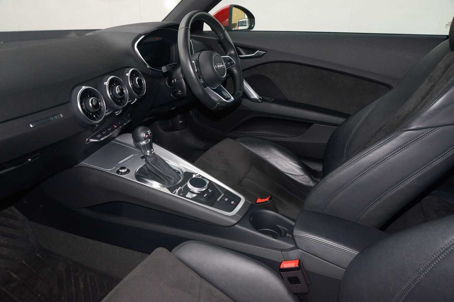 Audi TT Coupe 2.0 40 TFSI (197ps) Sport S Tronic
