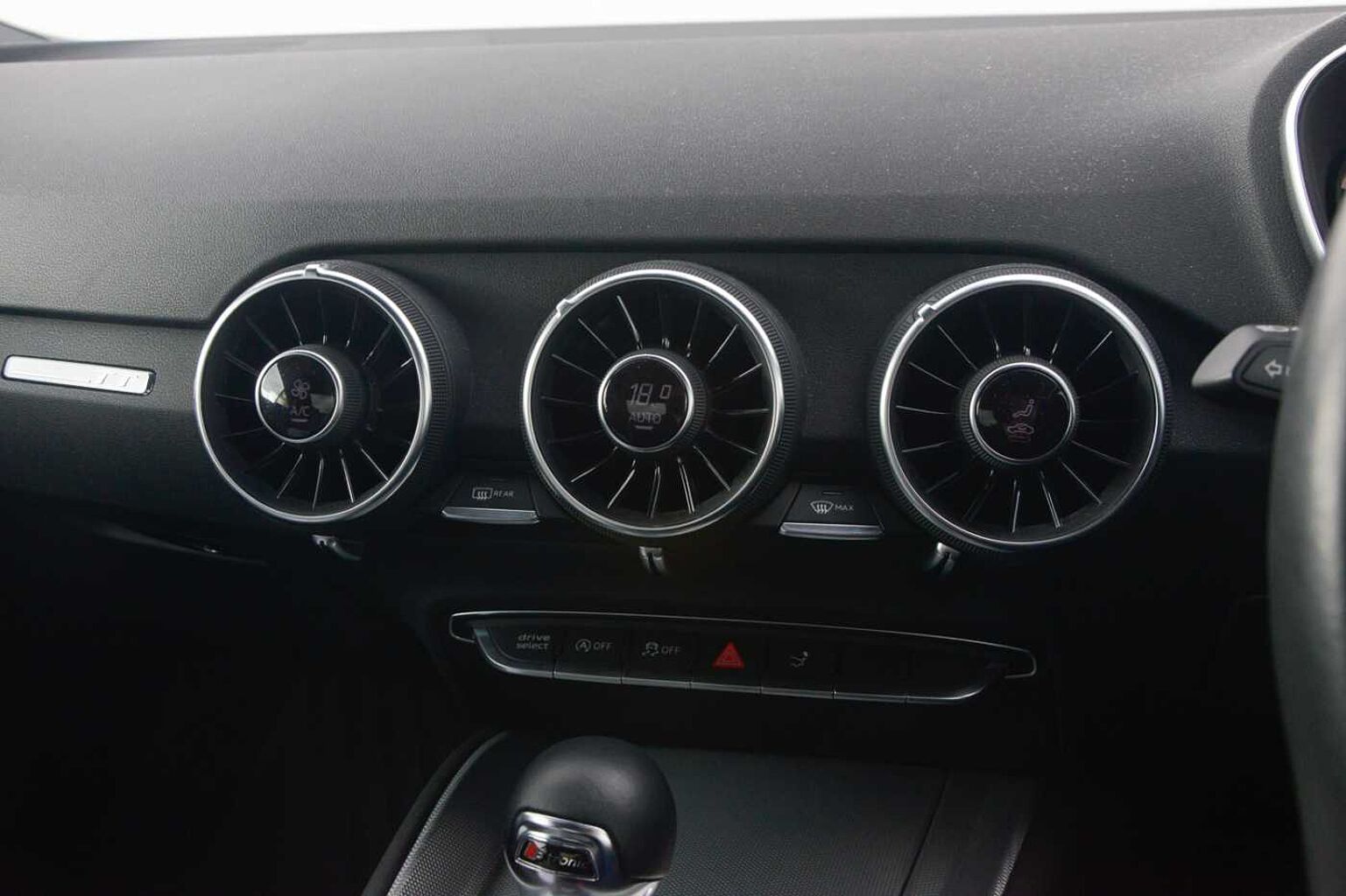 Audi TT Coupe 2.0 40 TFSI (197ps) Sport S Tronic