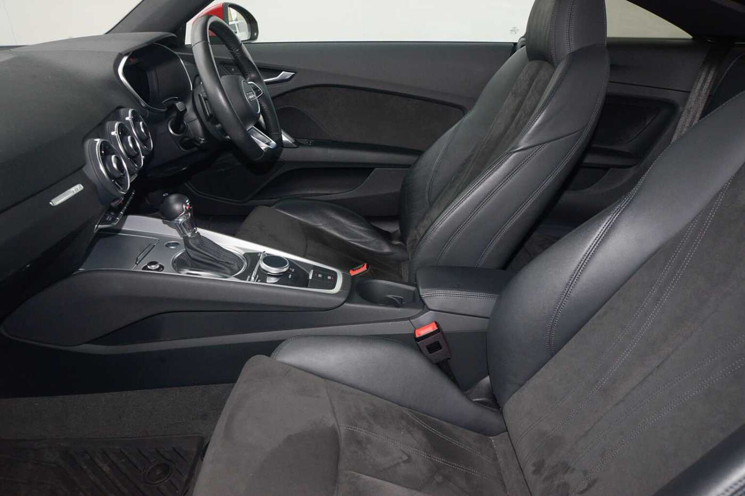 Audi TT Coupe 2.0 40 TFSI (197ps) Sport S Tronic
