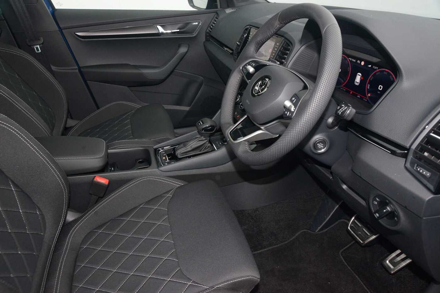 SKODA Karoq SUV 2.0 TSI (190ps) 4X4 SportLine DSG