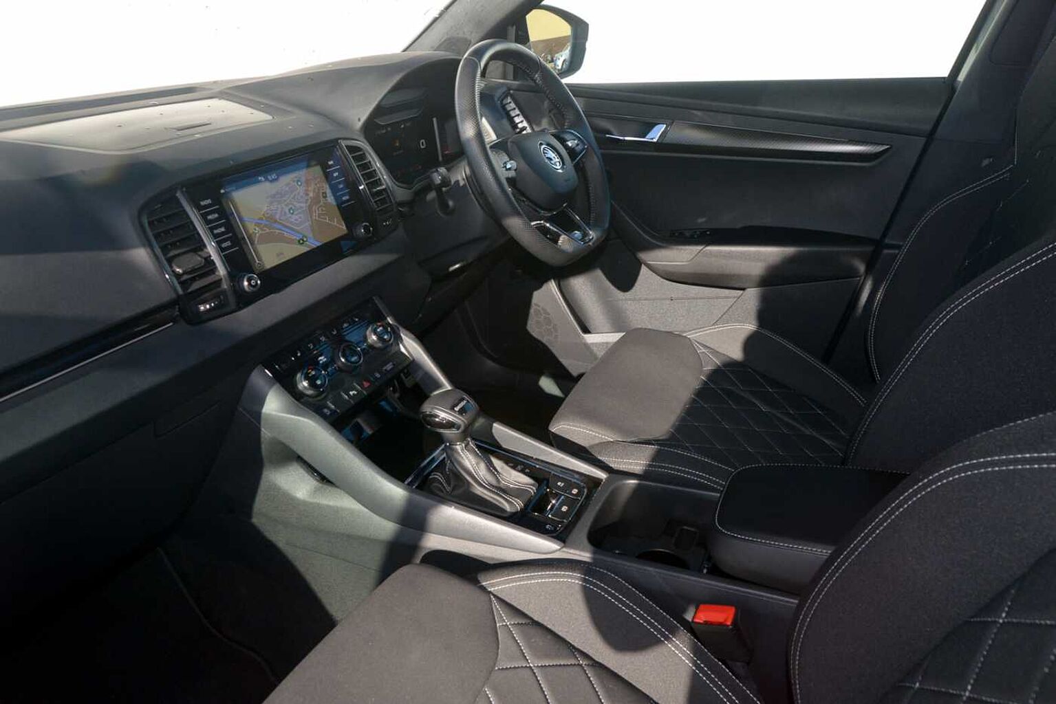 SKODA Karoq SUV 1.5 TSI (150ps) SportLine ACT DSG