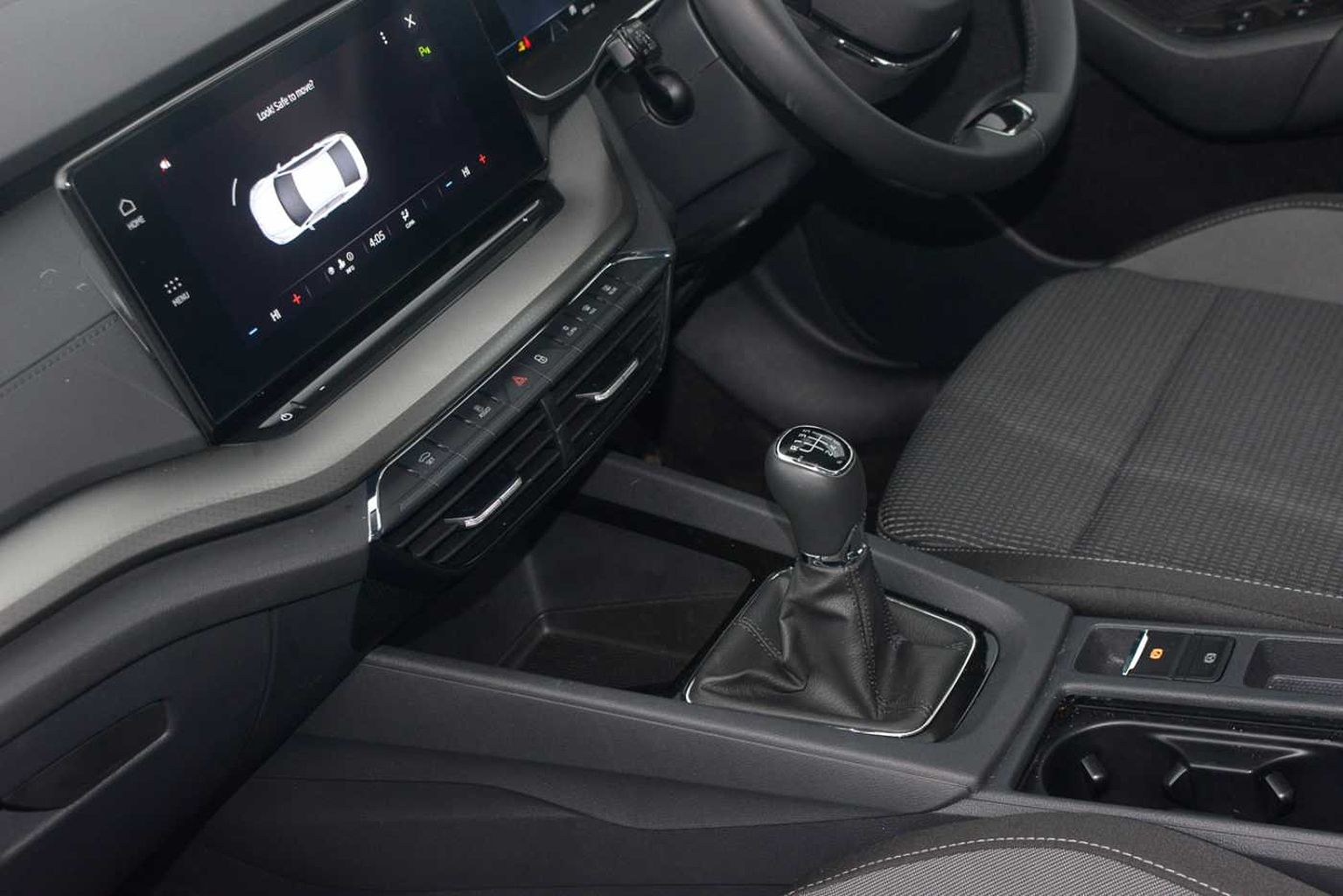 SKODA Octavia Hatchback 1.0 TSI (110ps) SE Technology